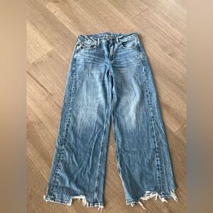 American Eagle High Rise Wide Leg Jean, 2short, raw edge hem